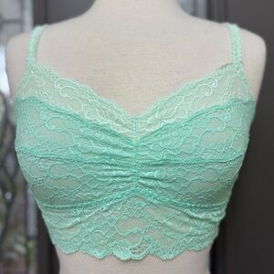 PINK Victoria's Secret Two Toned Mint Lace Bralette Size Large